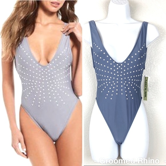 Gianni Bini Pearl Retro Plunge One Piece Size S - Picture 1 of 12